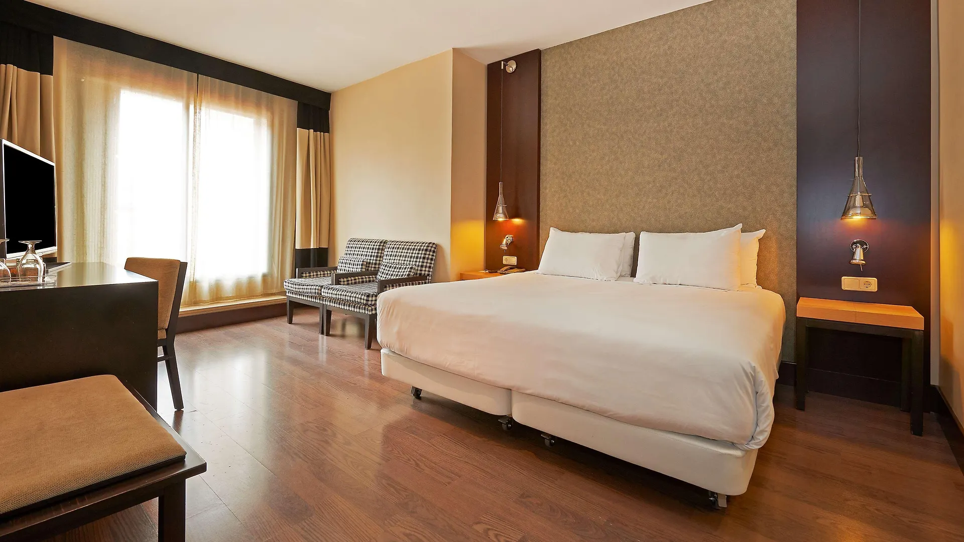 Nh Barcelona Eixample Hotell Spanien