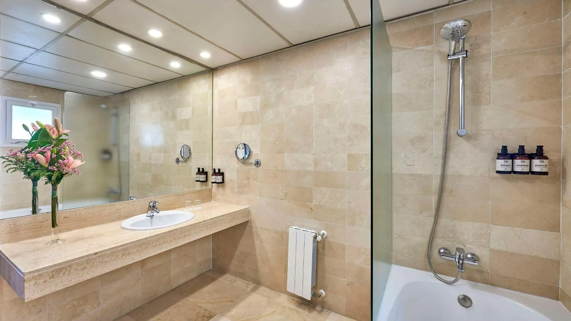 Nh Barcelona Eixample Hotell 3*,  Spanien