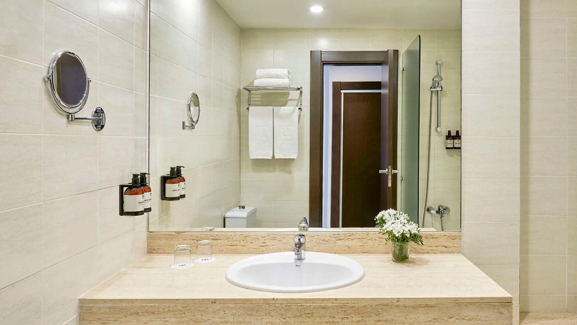 Nh Barcelona Eixample Hotell Spanien