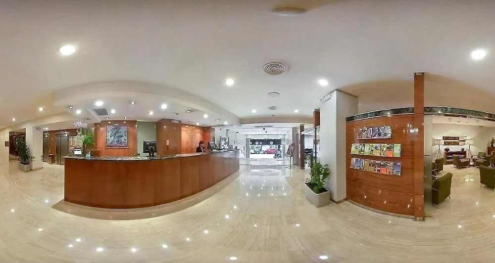 Nh Barcelona Eixample Hotell