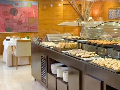 Nh Barcelona Eixample Hotell