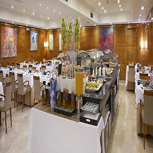 Nh Barcelona Eixample Hotell